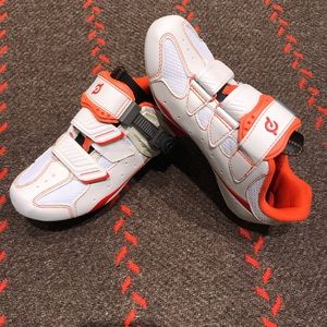Peloton spin shoes. DELTA LOOK cleat attached.
